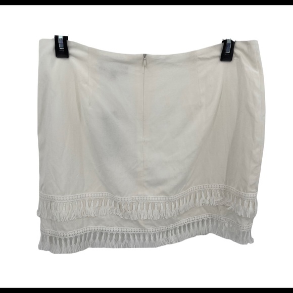 Lulu’s women’s cream NWT fringe mini skirt size XL Lined Back Zip Ramie/cotton - Picture 6 of 7